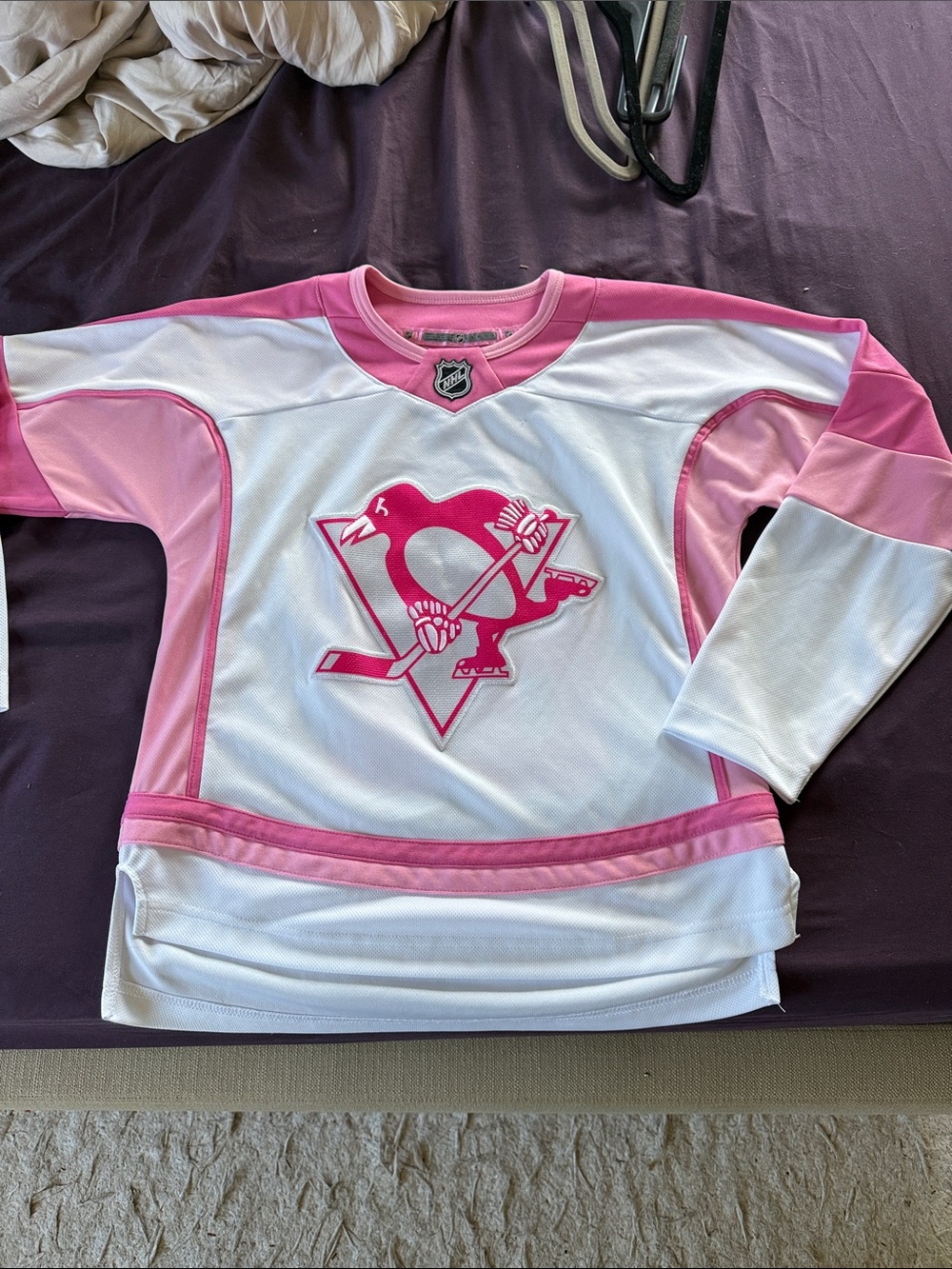 Kids Pink and White Crosby Penguins Hockey Jersey with Penguin Logo M size 10/12